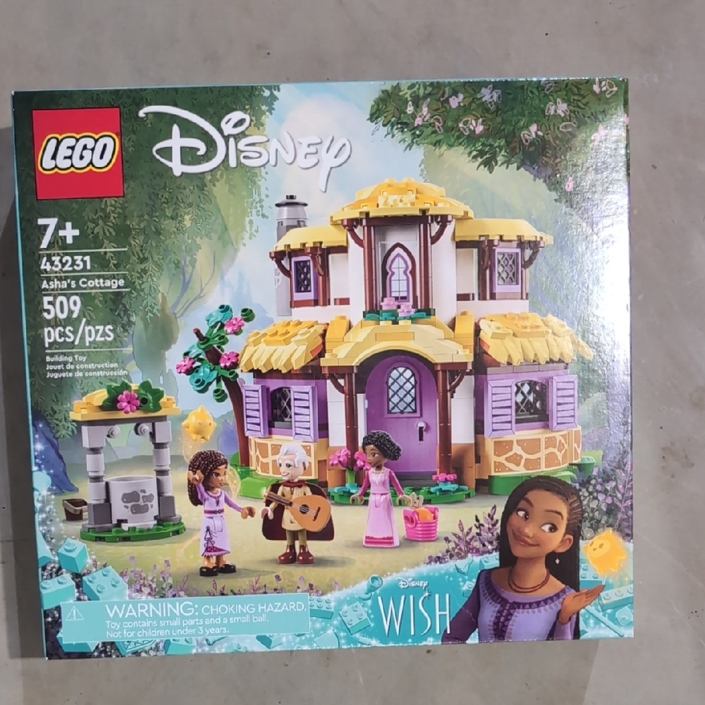 LEGO Disney Asha's Cottage Building Set - Multicolor